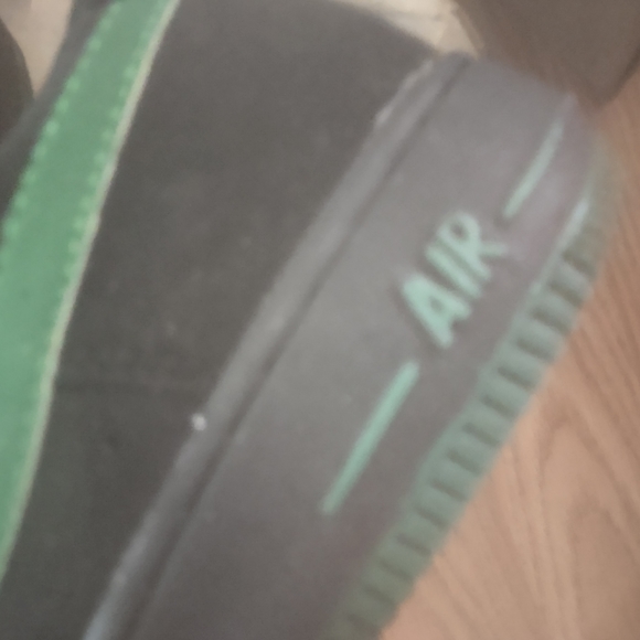 Nike air women's shoes - Picture 2 of 5